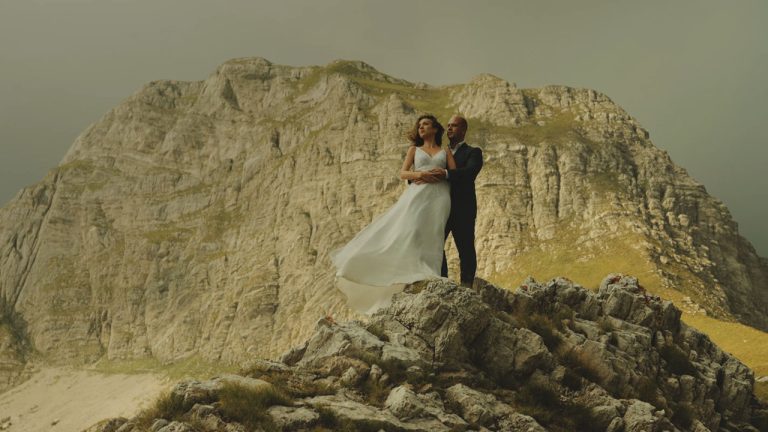 Sequence 01.00_00_53_06.Still019