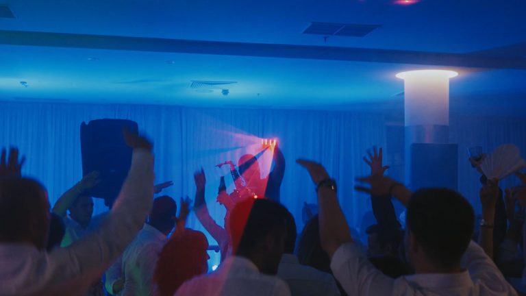 Sequence 01.00_00_54_16.Still047