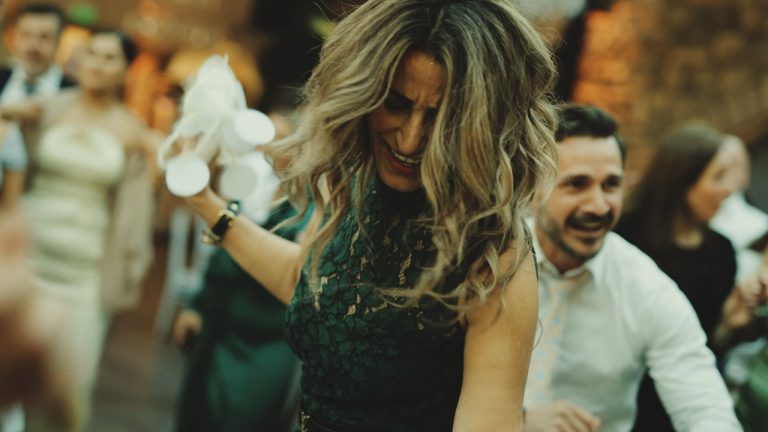 Sequence 01.00_01_19_11.Still075