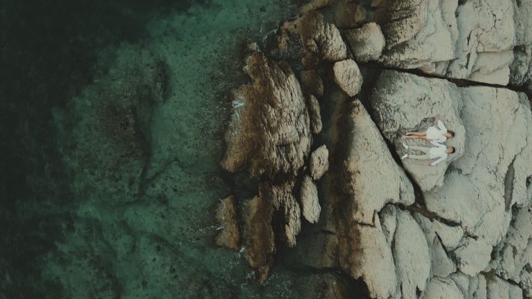 Sequence 01.00_03_57_18.Still060