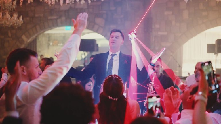 Sequence 01.00_04_52_11.Still091