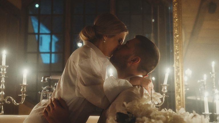 v.01 16-9.00_00_20_05.Still006