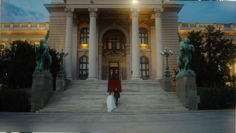 insta cap.00_02_45_19.Still019