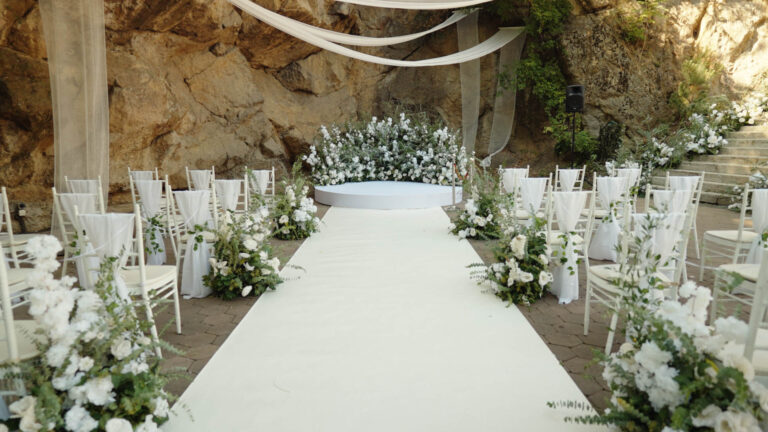 spot v2.00_00_15_20.Still001