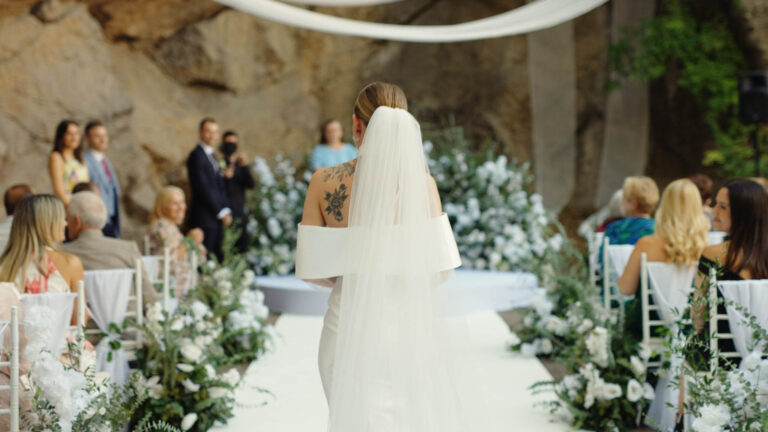 spot v2.00_03_12_02.Still017