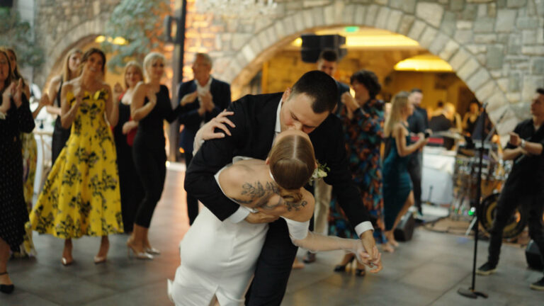 spot v2.00_04_03_07.Still020