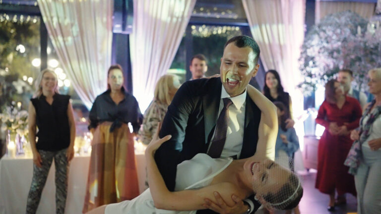 spot v2.00_05_01_19.Still022