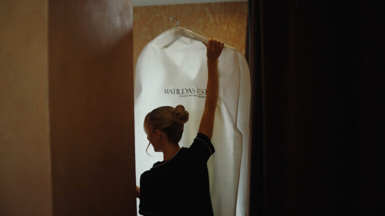 v.03.00_01_58_15.Still033