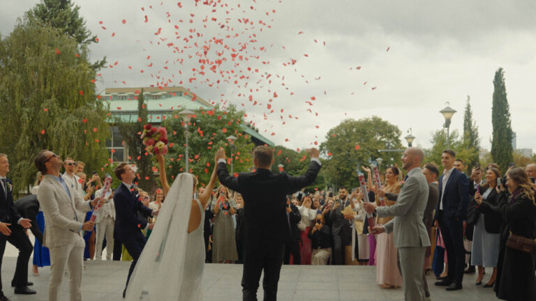 v.03.00_02_54_09.Still037