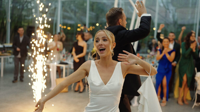 v.03.00_03_56_07.Still043