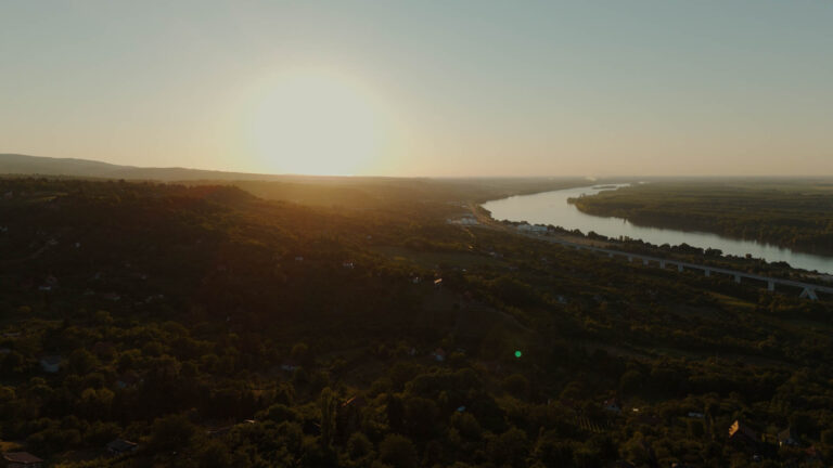 spot.00_00_17_10.Still001