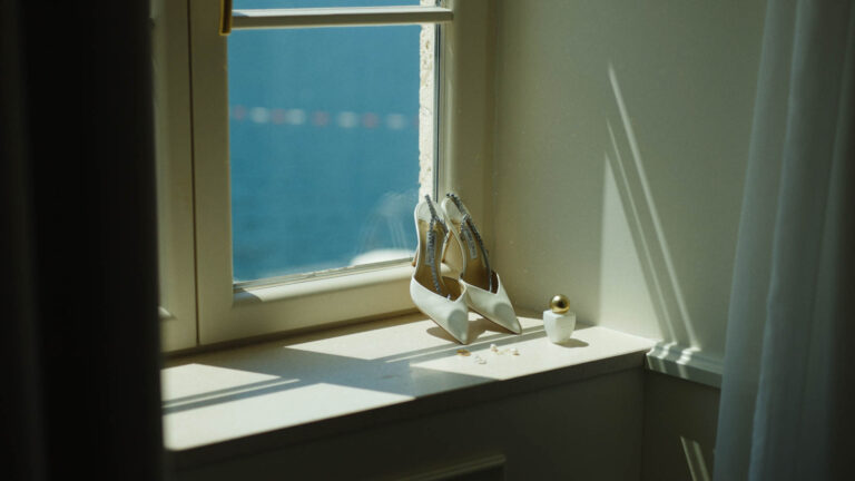 v.01 film.00_01_49_17.Still018