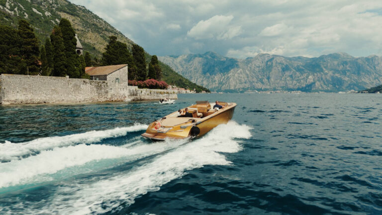 v.01 film.00_02_36_23.Still027