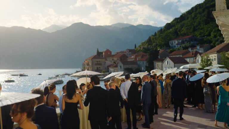 v.01 film.00_02_49_22.Still032