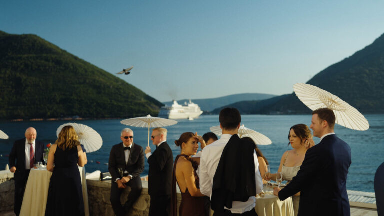 v.01 film.00_02_55_11.Still035