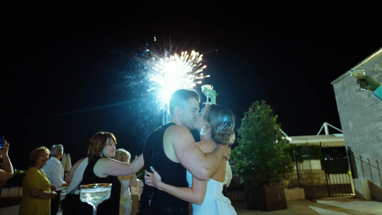 v.01 film.00_04_29_03.Still043