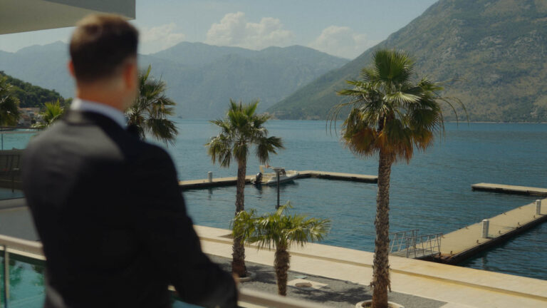 spot v.02.00_00_39_22517.Still009