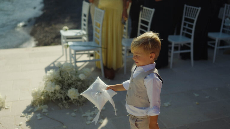 spot v.02.00_01_04_10.Still019