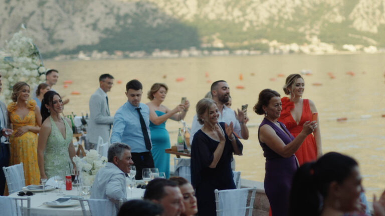 spot v.02.00_02_18_04.Still042